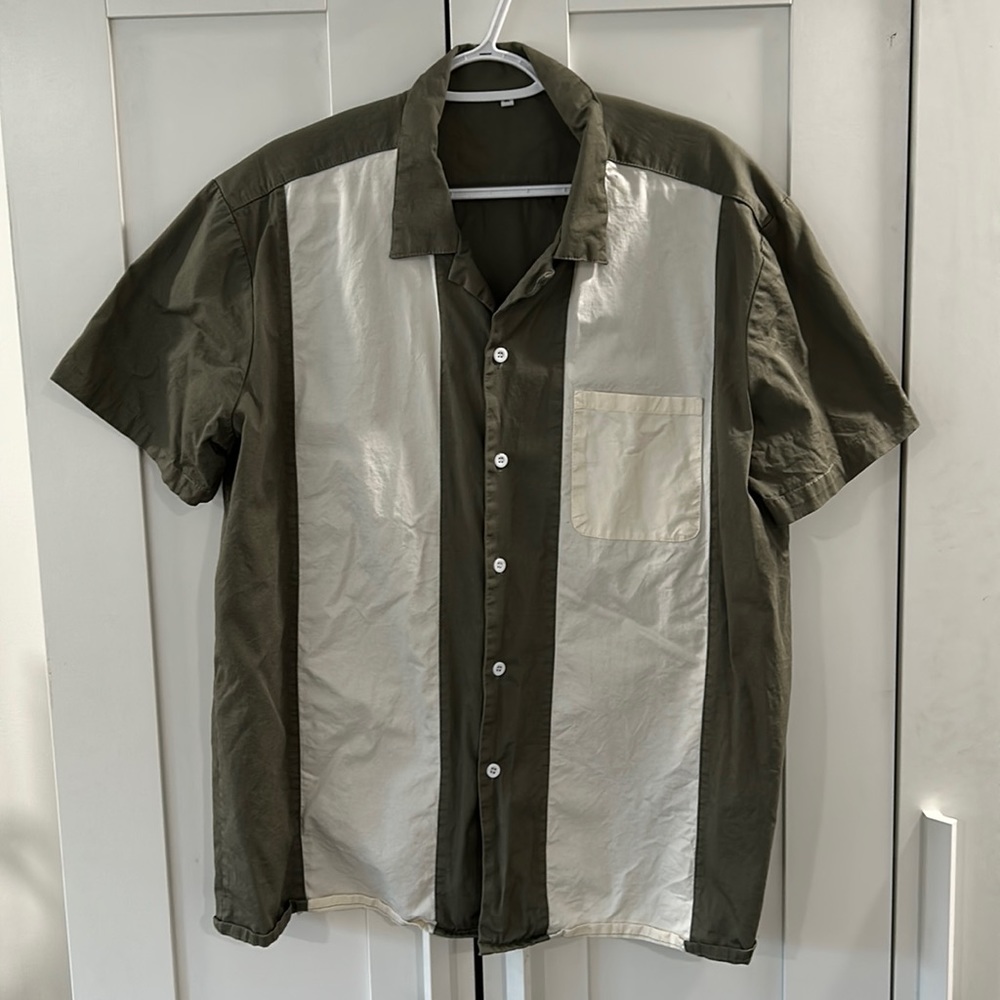 Short sleeve safari-type cotton shirt